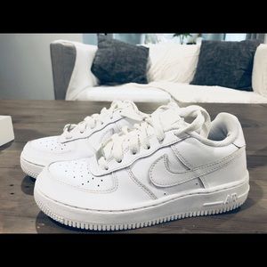 Kids’ White Air Force 1  sneakers
